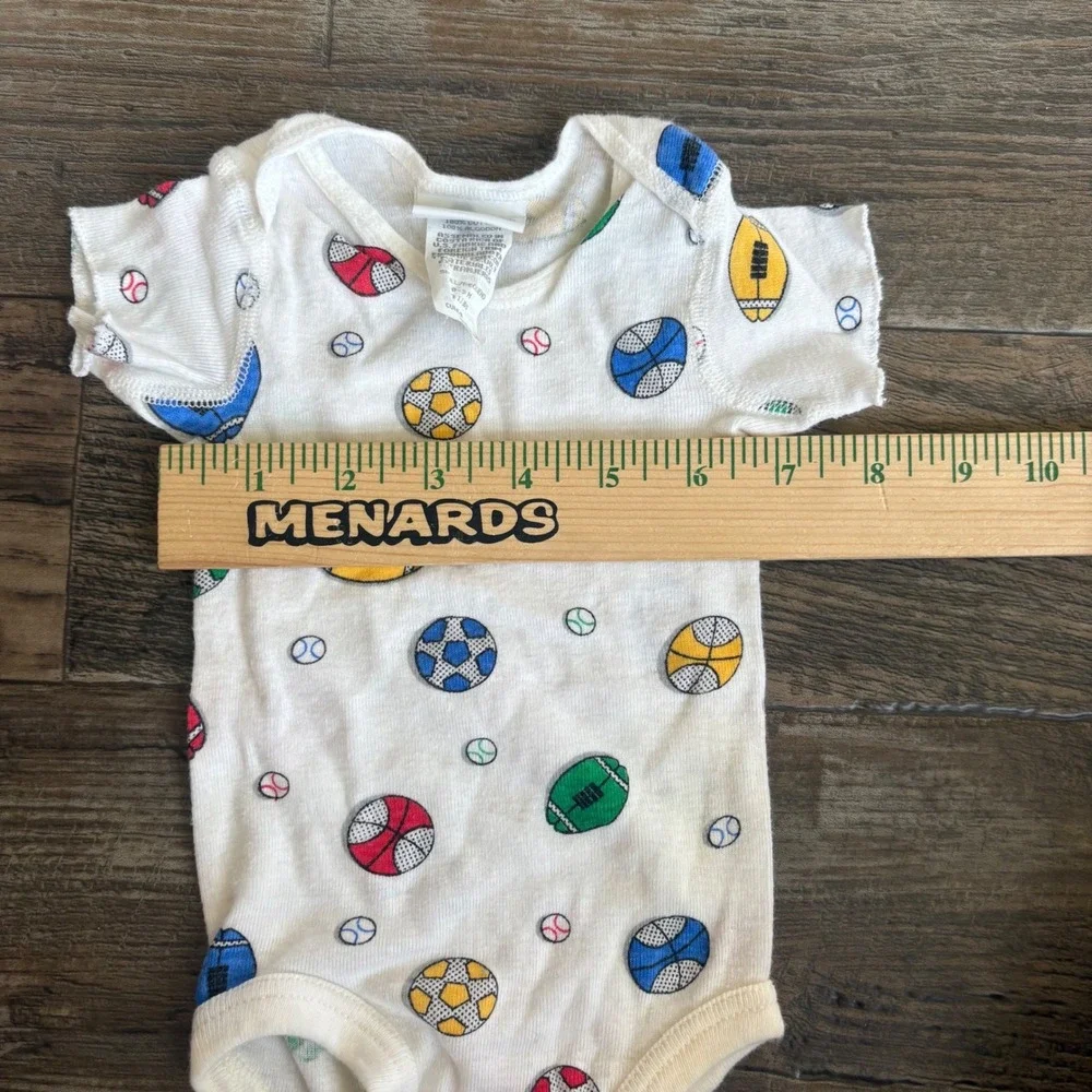 Carters Baby Boys Sports Ball Print Bodysuit White Short Sleeve 0-3 Months Vtg